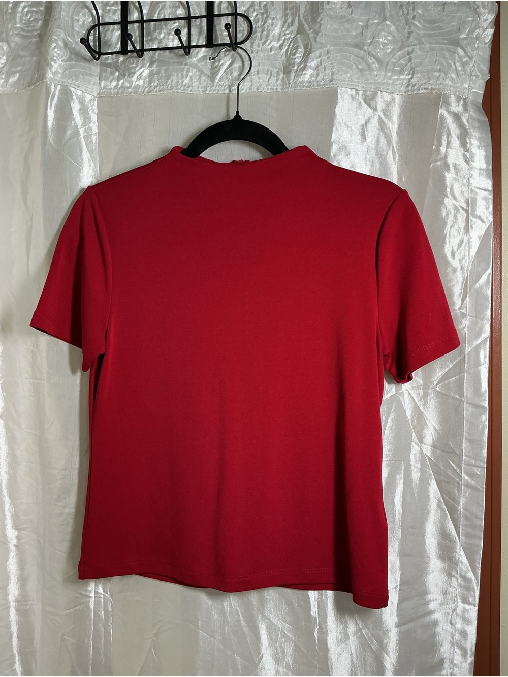 Kasper Red Short-Sleeve Women’s Top